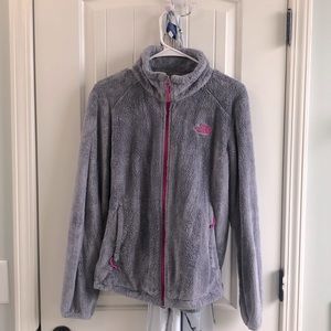Womens size medium gray and fuchsia fleece north face jacket. No wear/tear.